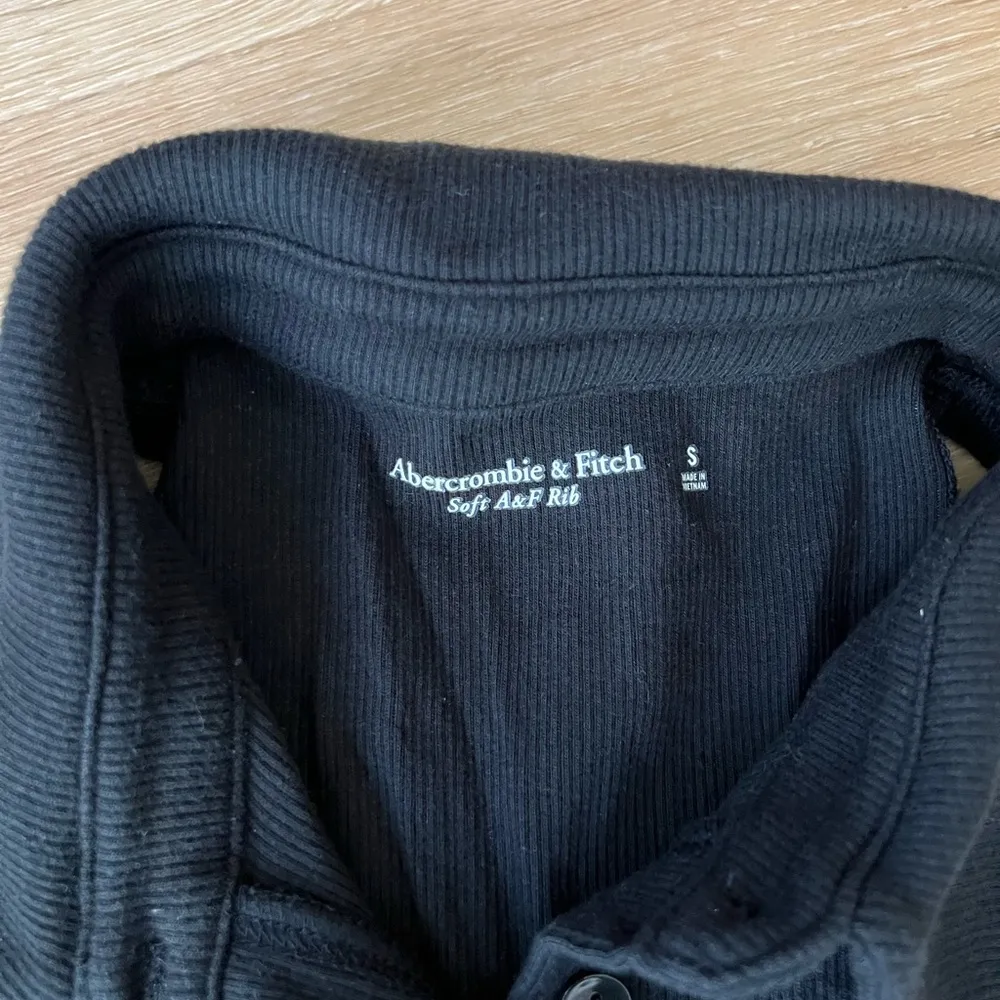 Abercrombie collared tank body suit - Image 2