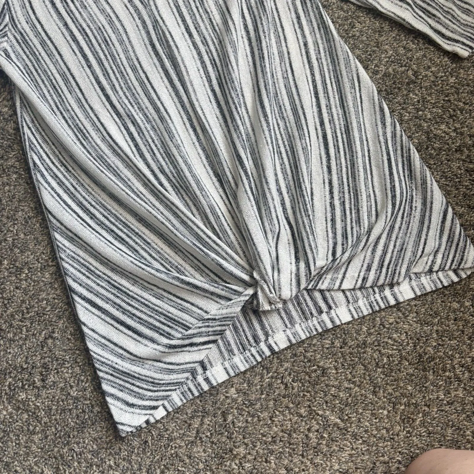 Verve‎ Ami White/black Striped Twist Front 3/4 Length Sleeve Blouse. Size Small - Image 2