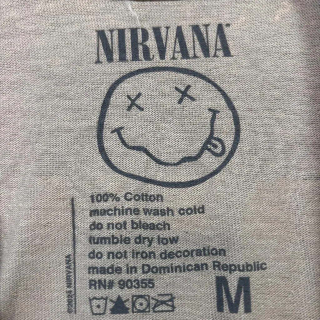 Nirvana In Utero Beige Vtg Wash T-shirt size Medium - Image 4