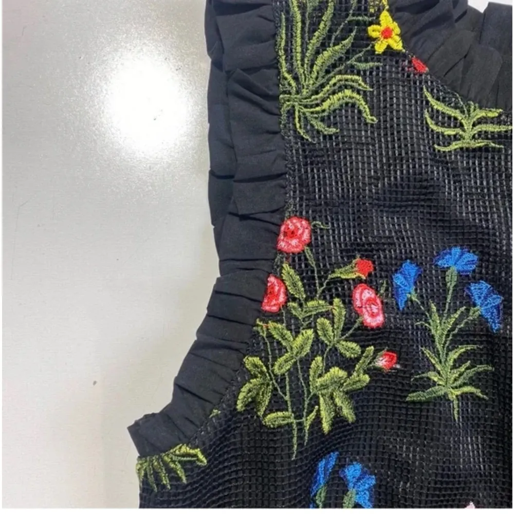 Lucy Paris Gabby Floral Embellished Embroidered Mesh Dress Size Small - Image 7