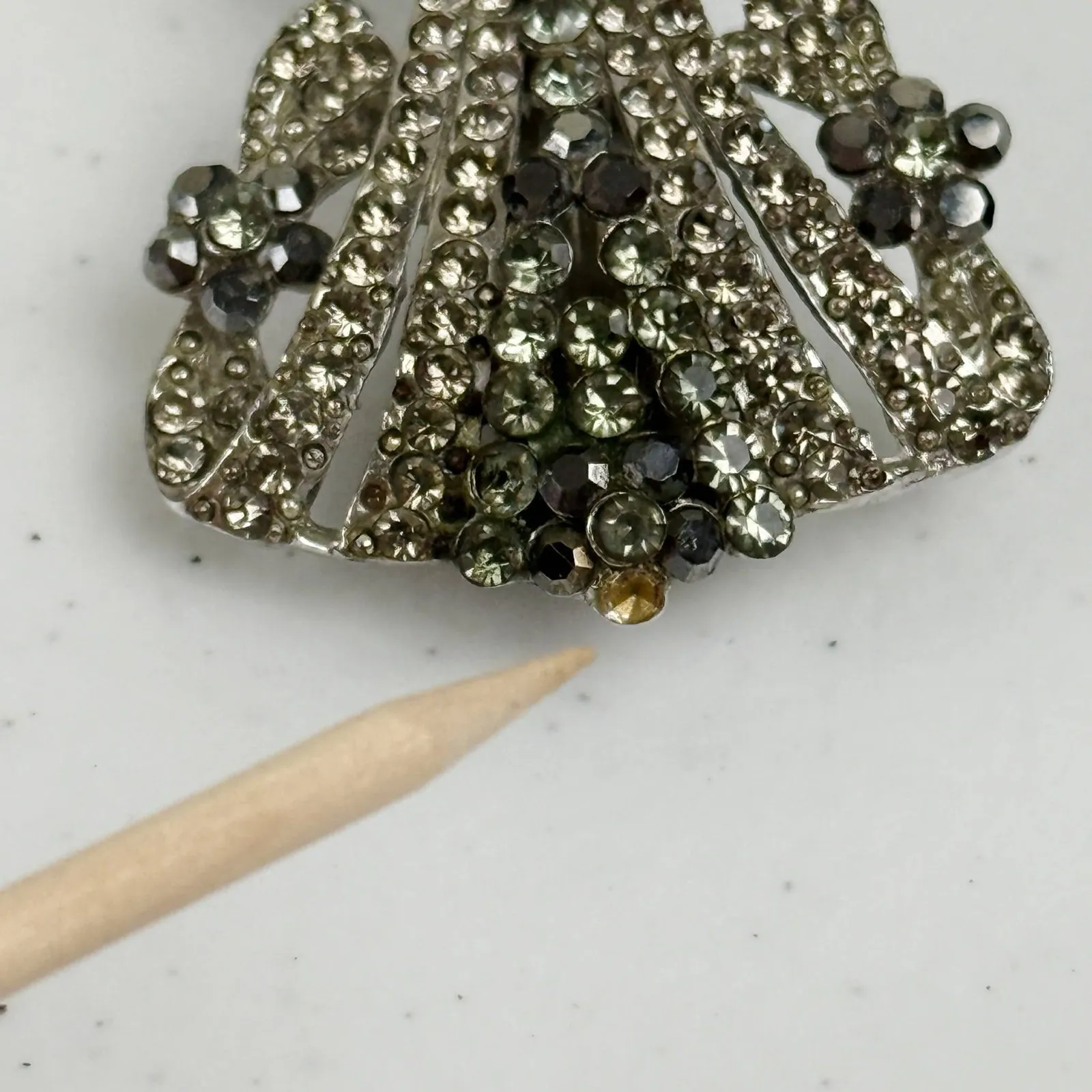 Vintage Rhinestone Bow Hair Barrette Silver Tone Crystal Floral Design - Image 7