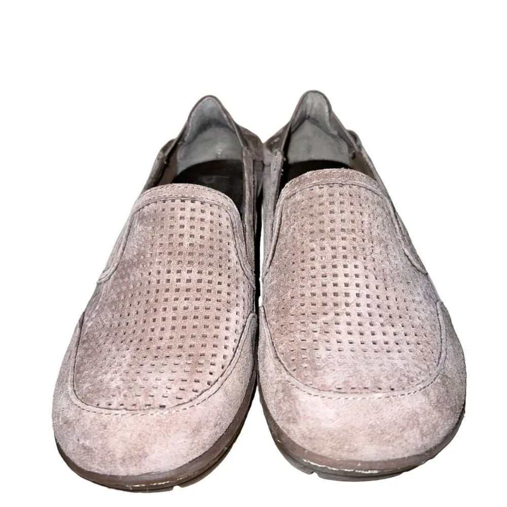 B.O.C. Tan suede slip on shoes size 7 - Image 2