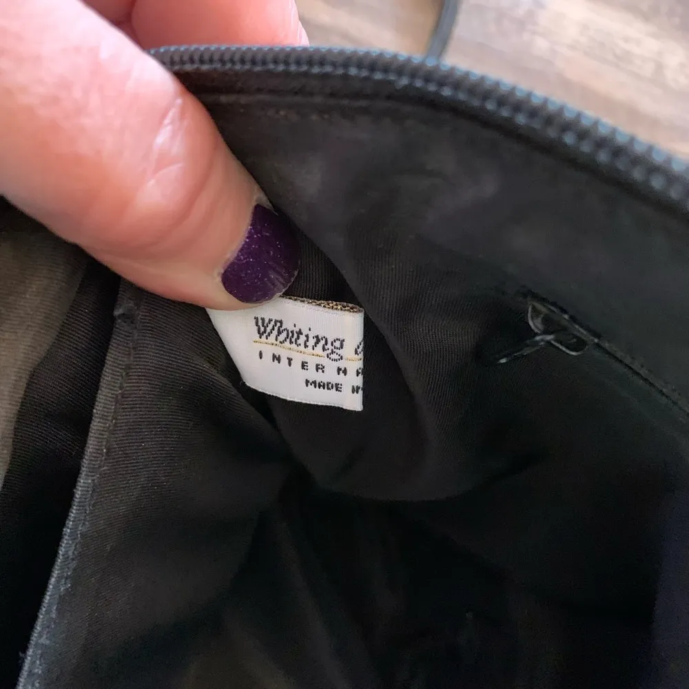 Vintage Whiting & Davis Co black sequin’s purse pocketbook made in China - Image 9