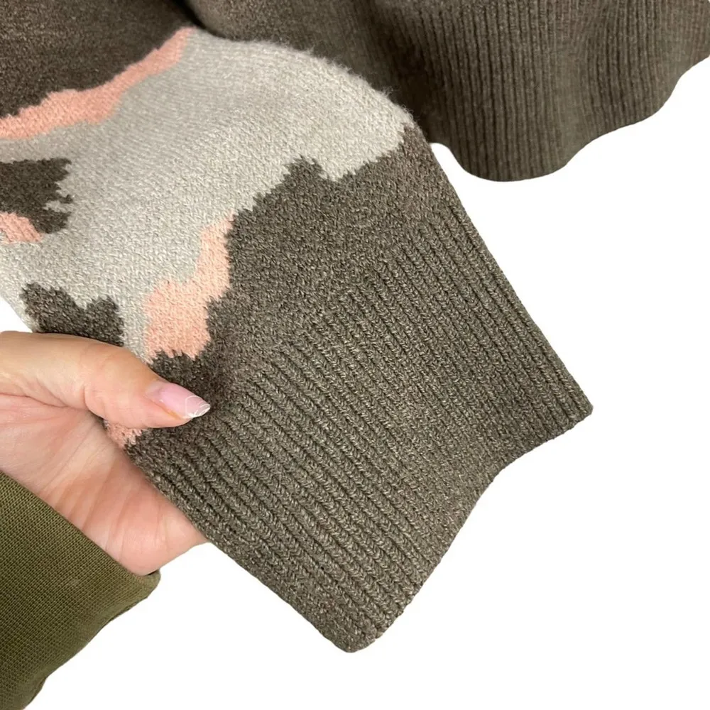 French Connection Kylah Camouflage Print Cropped Jumper Sweater Khaki/Multi M - Image 5