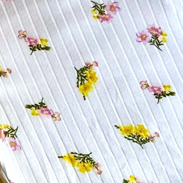 Love Streak Mini Bouquets Ribbed Notched Neck Long Sleeve XL White - Image 4