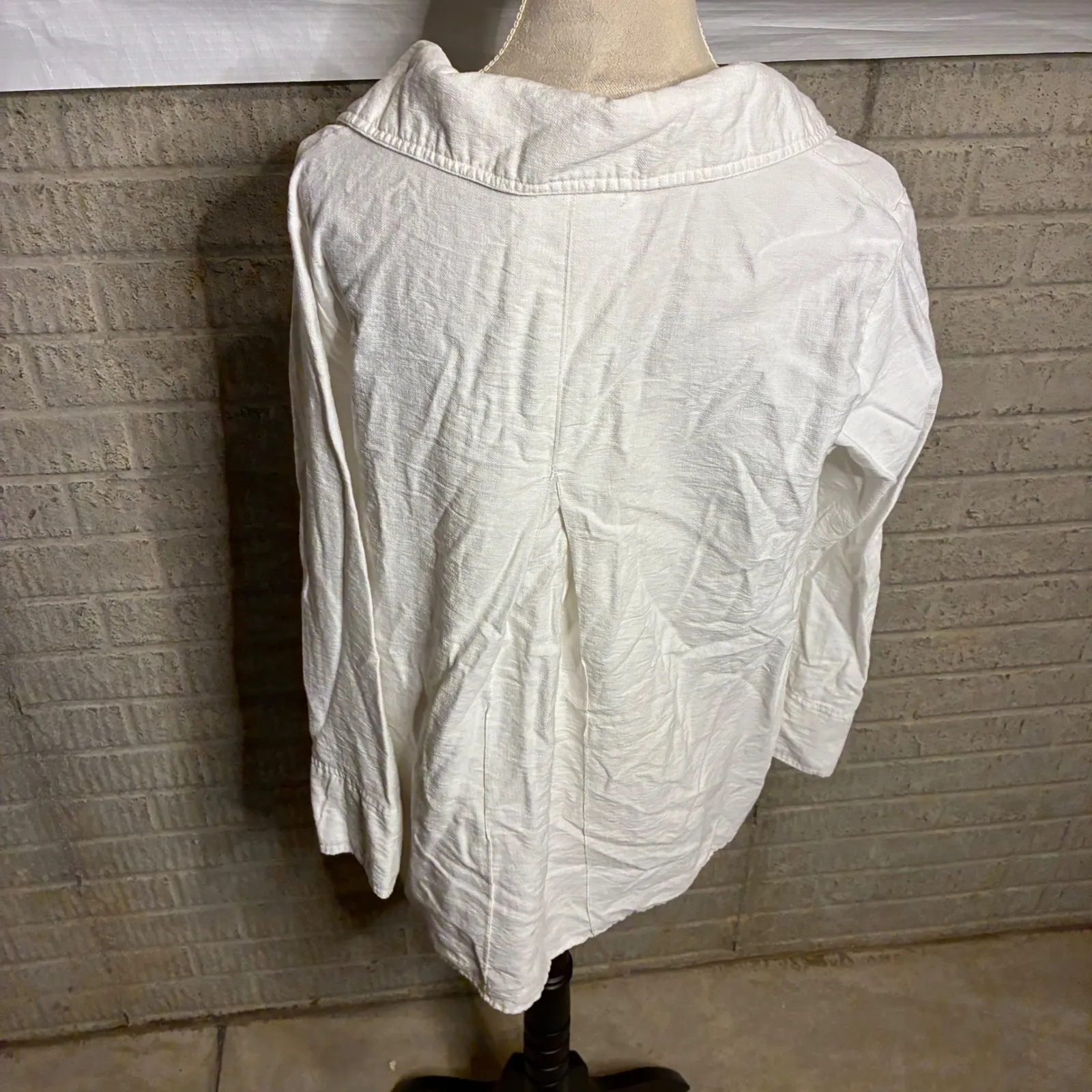 Peck & Peck Womens White Collared Button Down Shirt L - Image 4