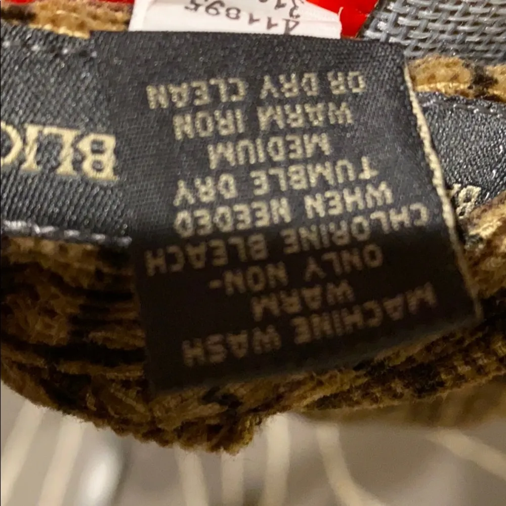 Banana Republic Fall Shorts - Image 6