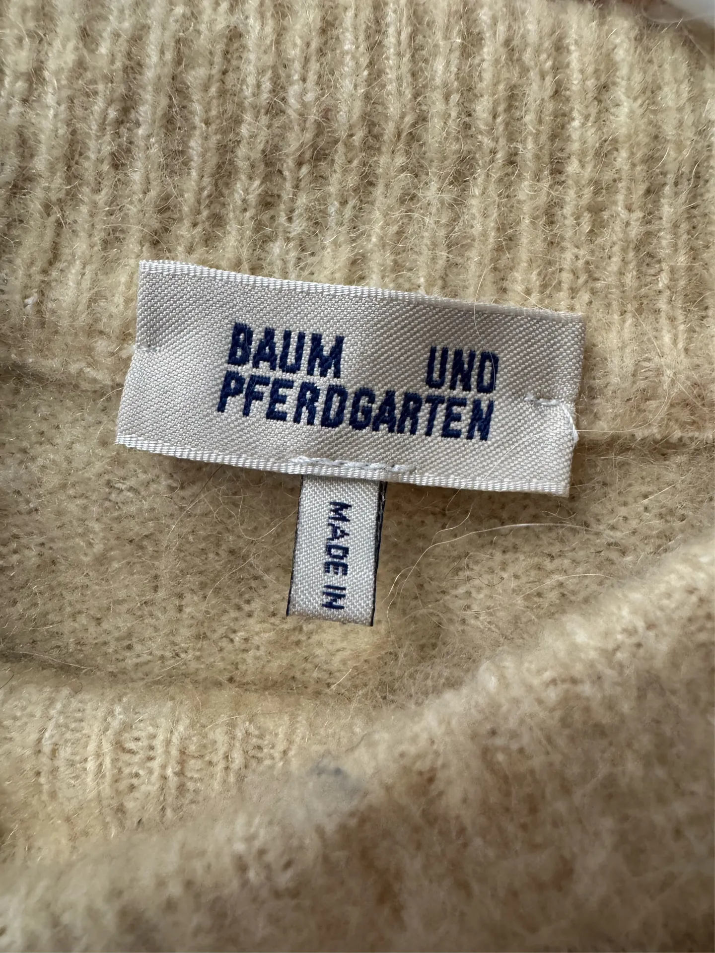 Baum und Pferdgarten Coline Puff Sleeve Sweater - Image 7