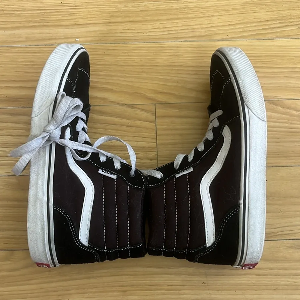 Vans Black and White Sk8-Hi Sneakers - Image 7