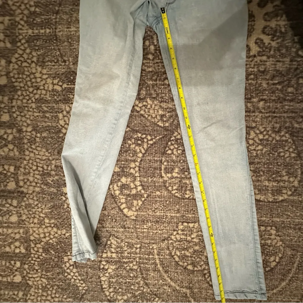 Diesel Vintage Rare Women’s Size 10 Light Blue Wash Super Low Rise Slim Jeans - Image 11