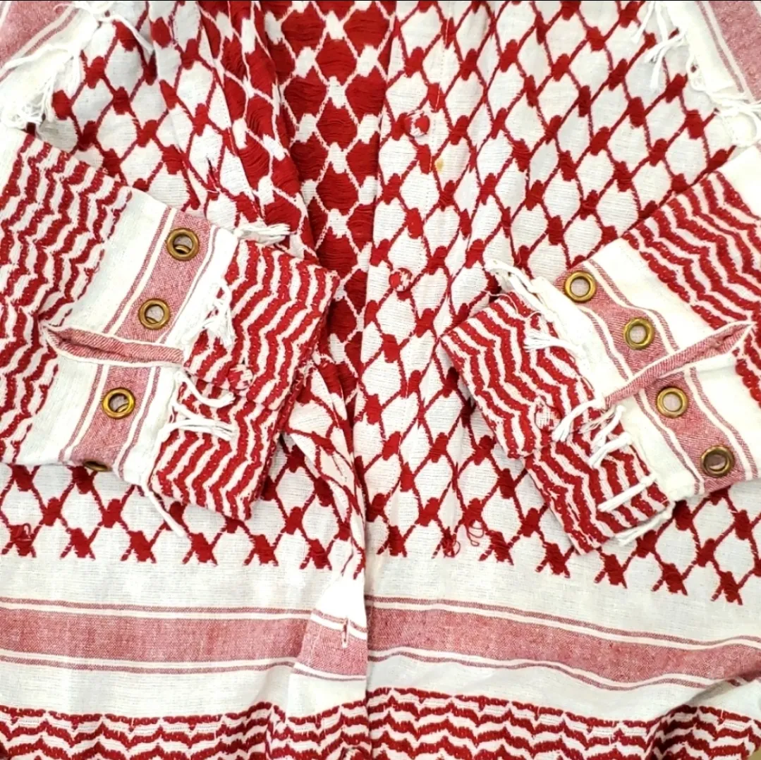 Gorgeous Detailed Red & White Romper Multiple Size M - Image 3