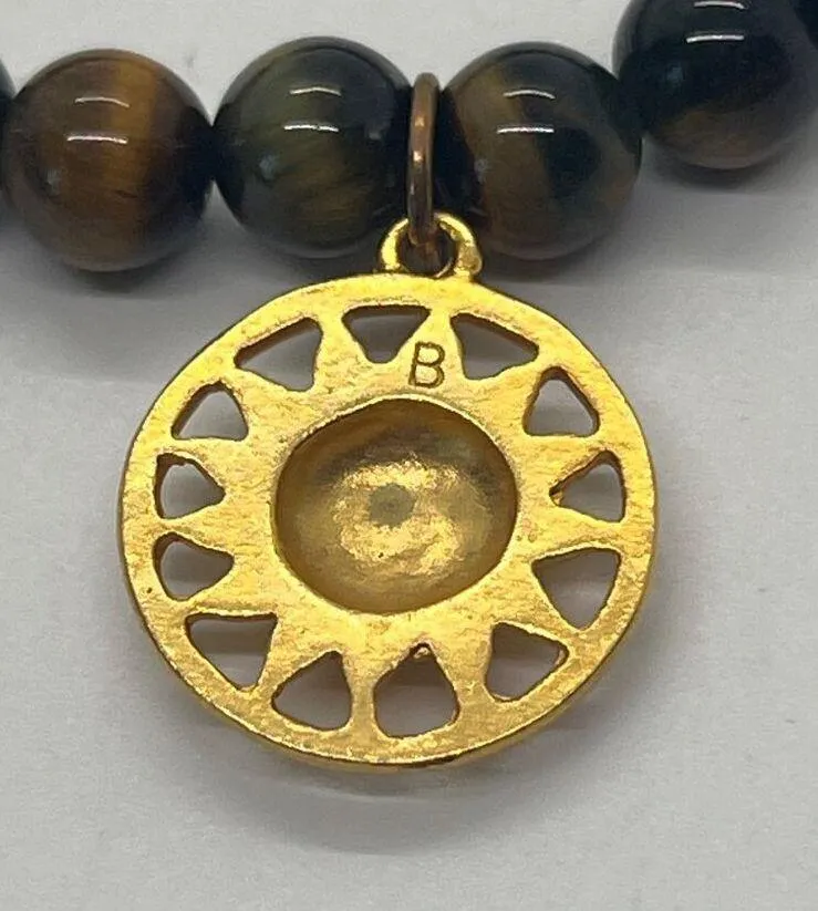 Tigers Eye Stretch Bracelet Gold Tone Sun Pendant Face Sitting at 6.50" - Image 4