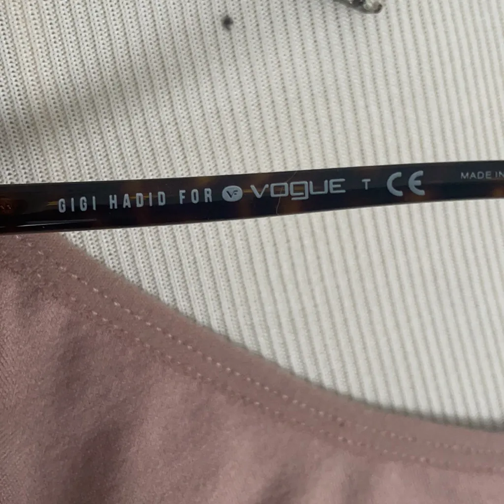 Vogue VO5211 Ladies Polarized Sunglasses Cateye Tortoise Brown 54mm - Image 4