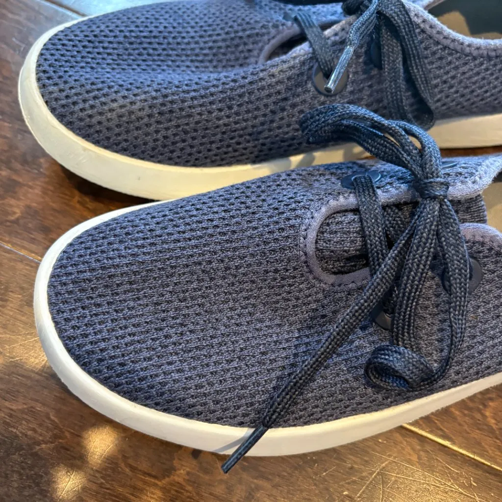 Allbirds Tree Skippers in Navy Blue - Image 2