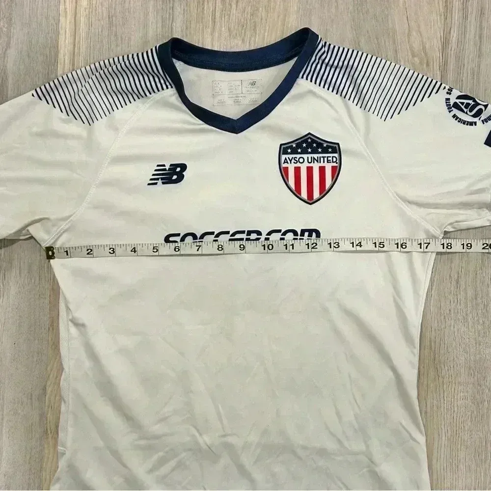 New Balance Ayso United Soccer Jersey Short Sleeve T-shirt Number 5 Size M - Image 4