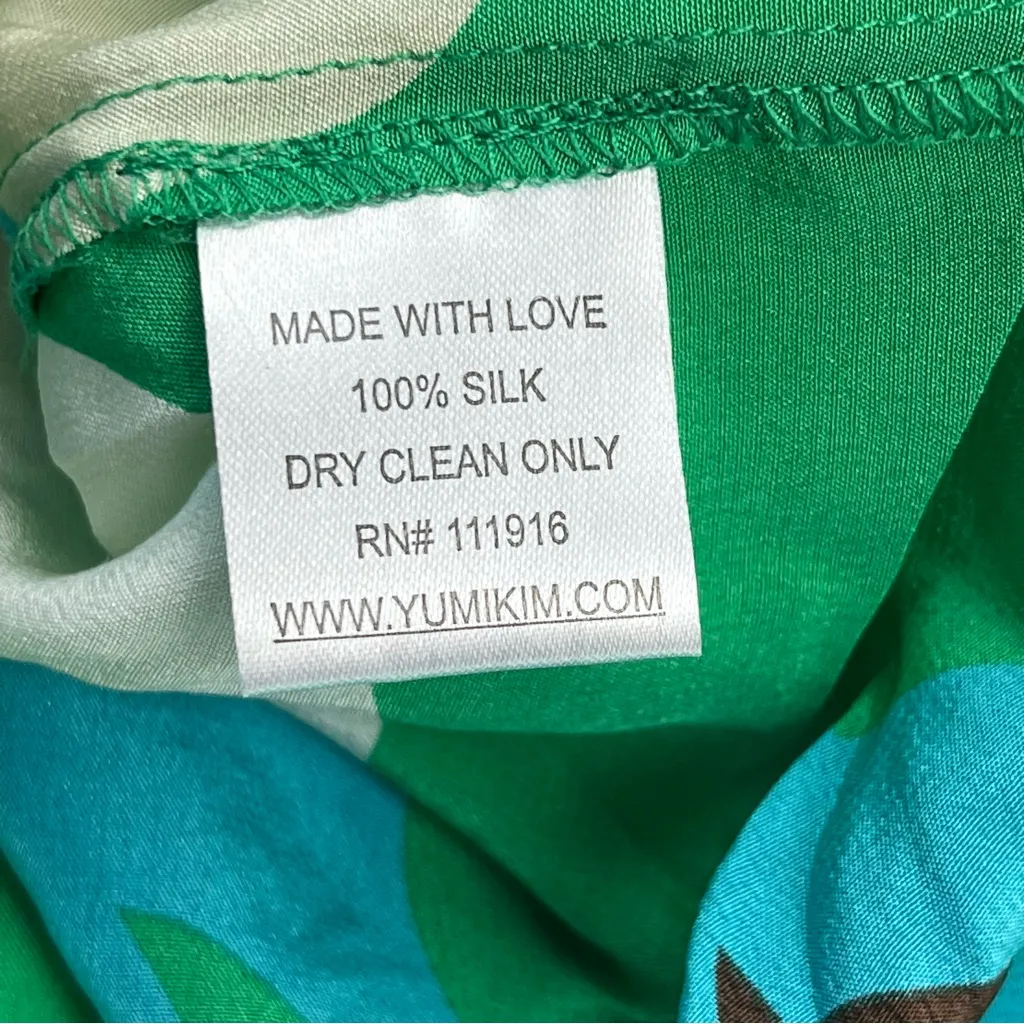 Yumi Kim 100% Silk Printed Top Womens Size Medium Green Blue White NEW‎ - Image 4