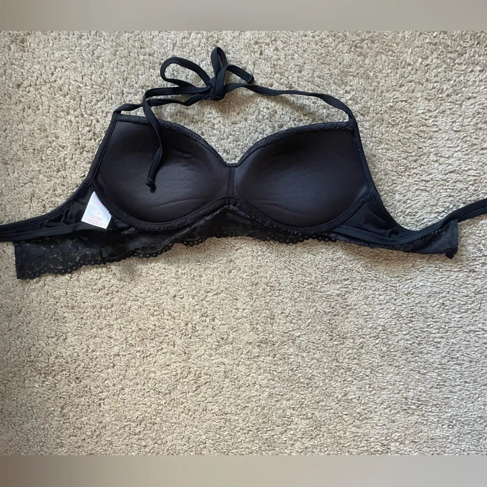 Xhilaration black lace cupped and padded bikini swimsuit top size small - Image 2