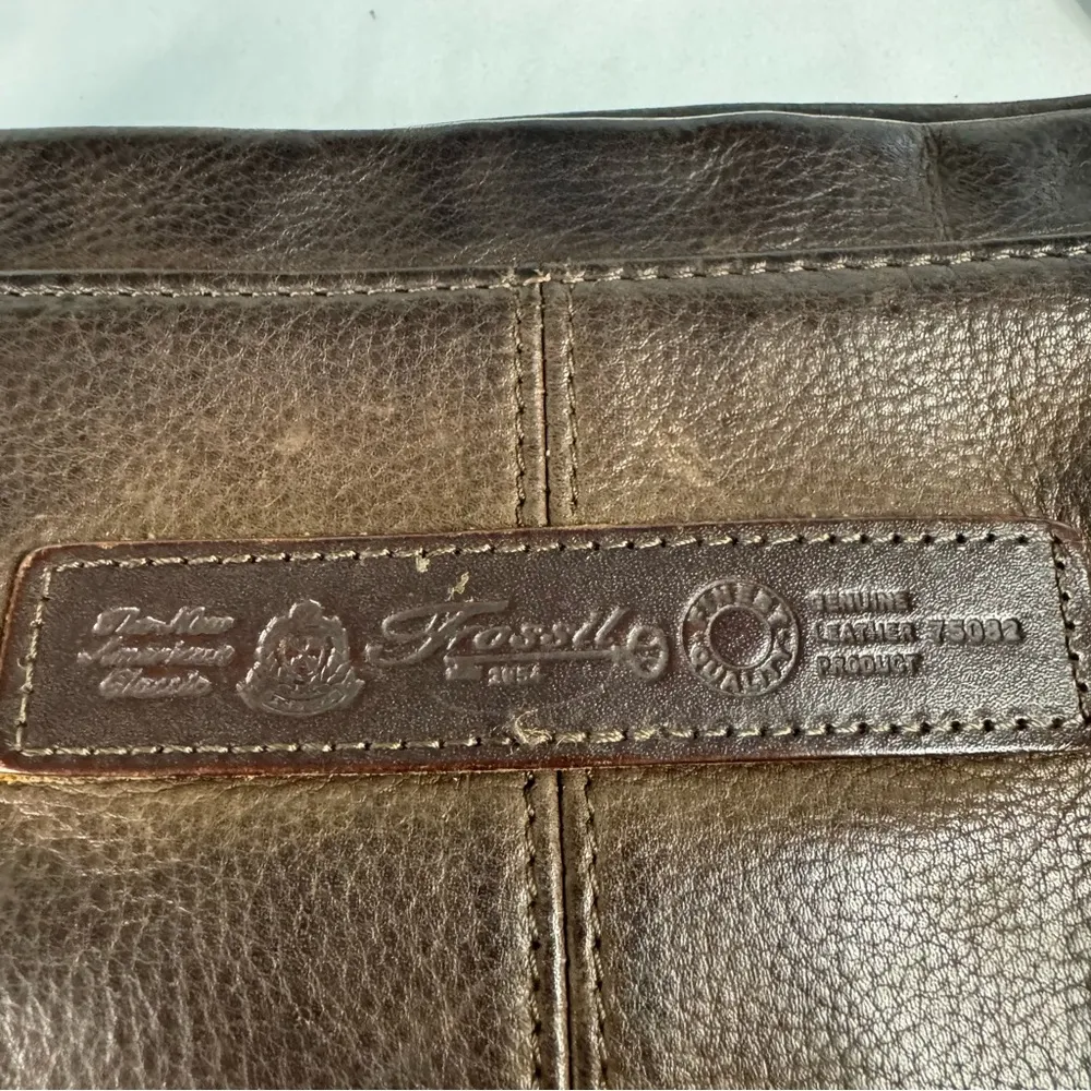 VTG Fossil Brown Leather Square Crossbody Purse  Small Bag Pockets 75082 Classic - Image 11