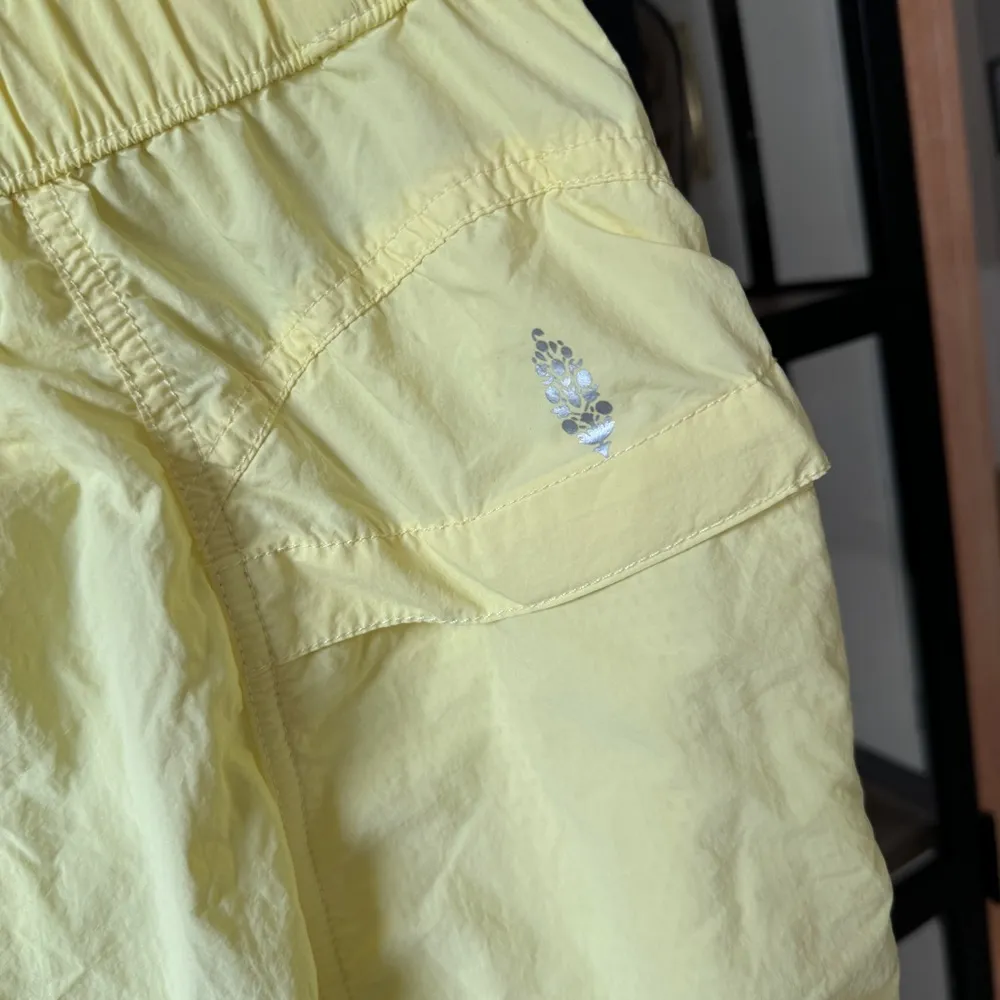 Free People FP Movement In The Wild Shorts butter Yellow pockets workout elastic Size M - Image 3