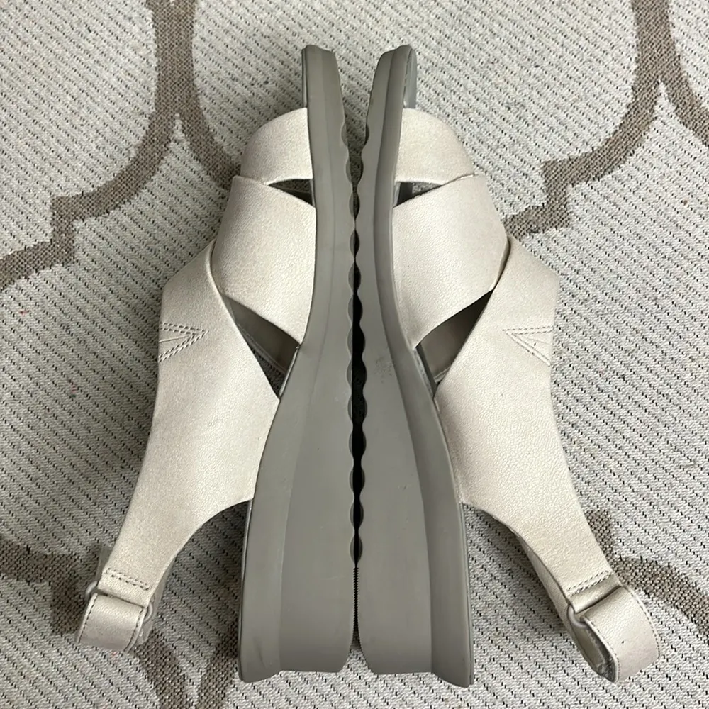 Cloudsteppers by Clarks Caddell Bright Wedge Sandal size 10W - Image 10