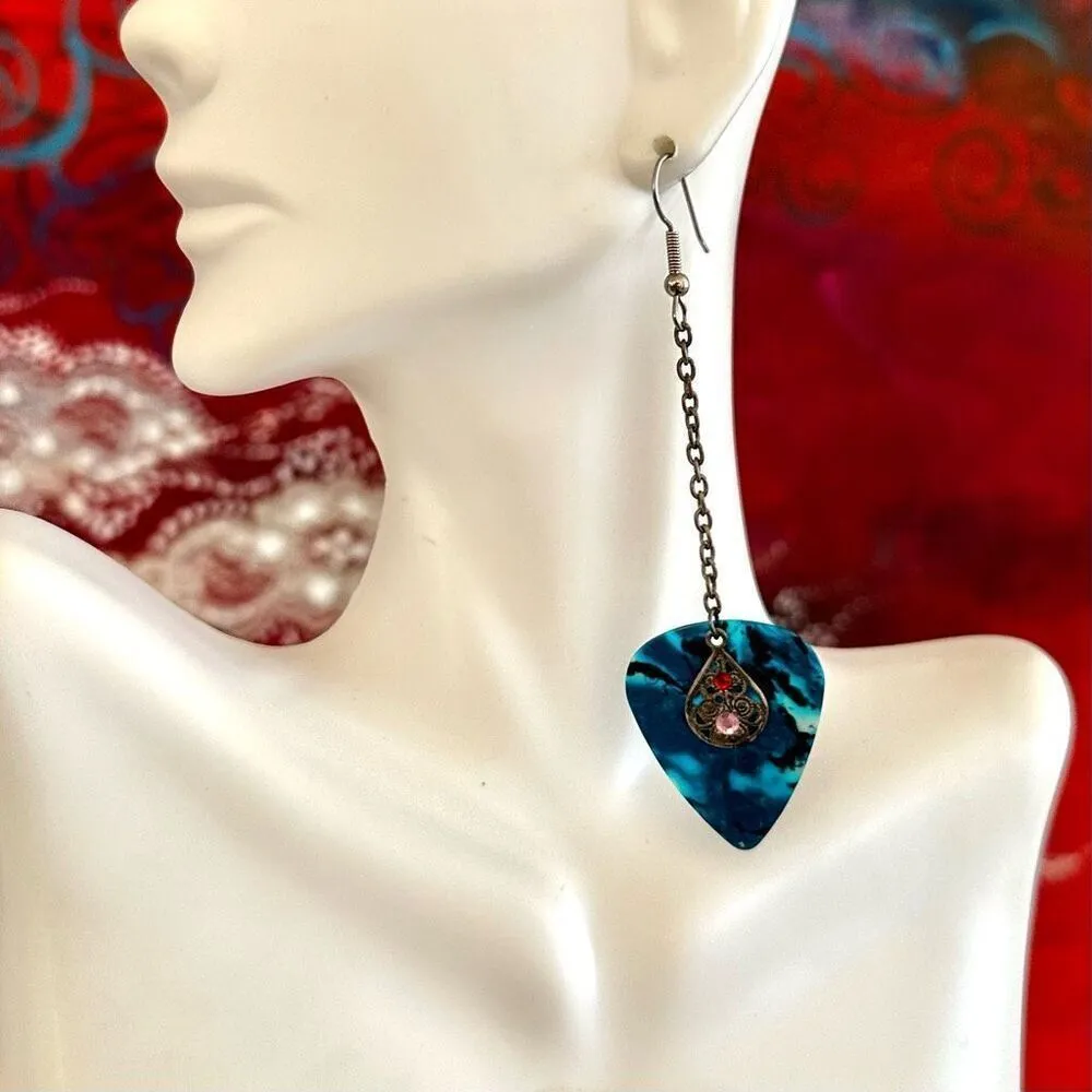 Vintage guitar pick long earrings Blue - Image 7