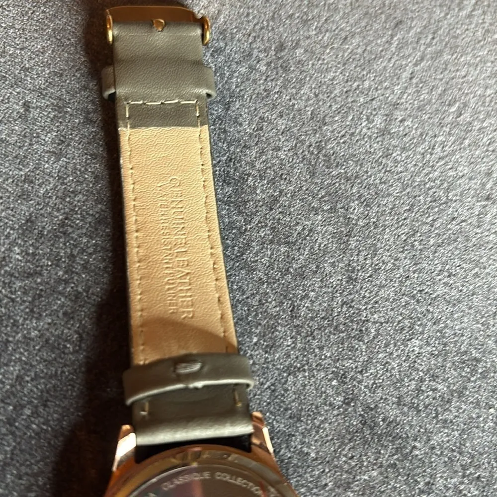 Monroe Classique Analog Quartz Watch Rose Gold Tone Gray Leather Strap - Image 5