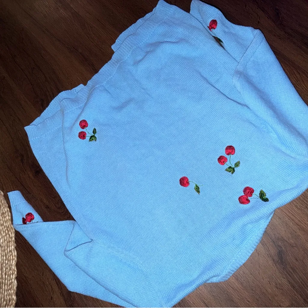 Quaker factory blue knit cherry embroidered bead sweater cardigan 
130$ casual - Image 5