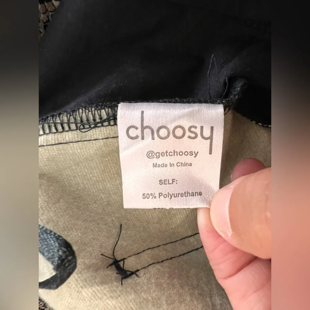 Choosy Elizabeth Snake Skin Faux Leather Cropped Pants Size 6 Black - Image 12