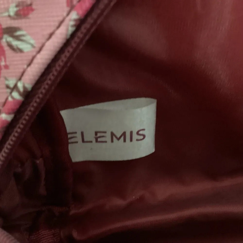 LOGO Lori Goldstein Floral Cosmetic Bag - Image 6