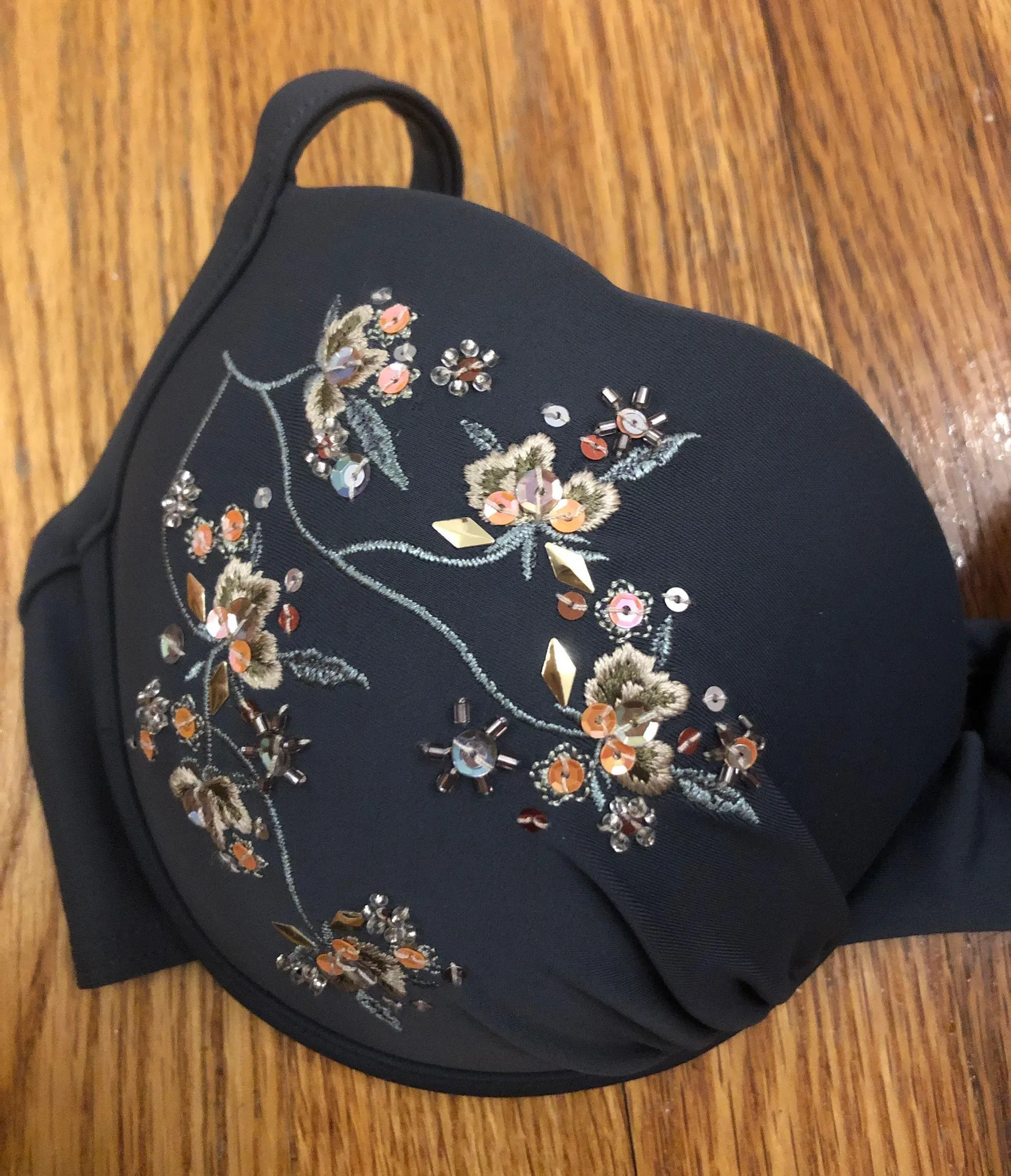 Detailed Bikini Set  - Image 2