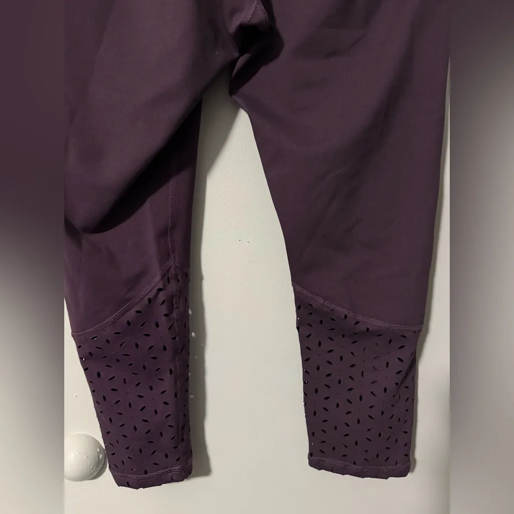 GAIAM Purple Athletic Capri Leggings - Image 6