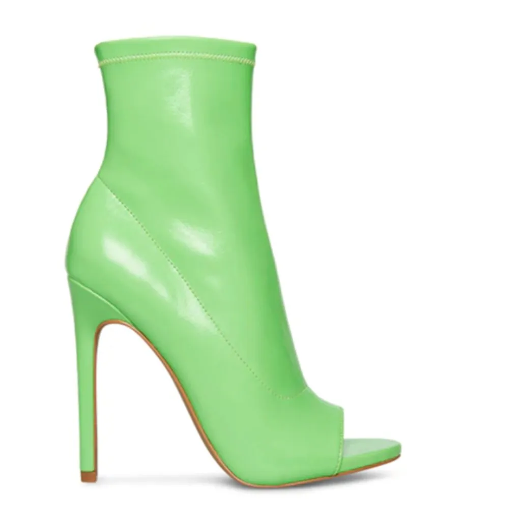 NEW Steve Madden Elettra Vegan Leather Ankle Booties - Image 3