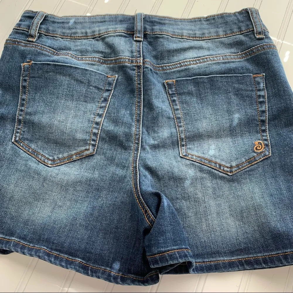Indigo Rein Distressed Denim Shorts - Image 5