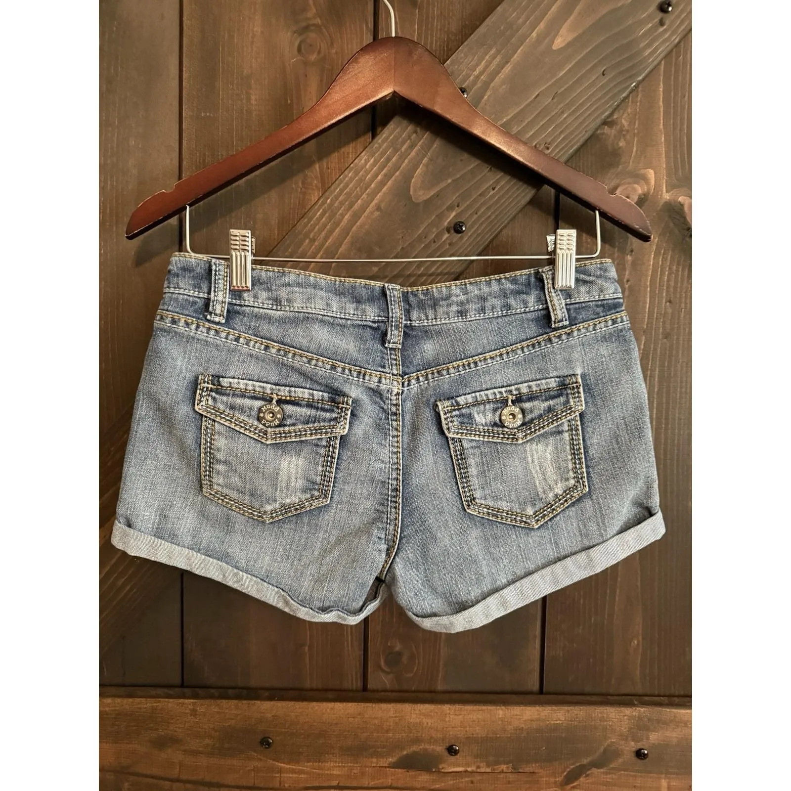 Mudd Juniors Women's Sz 5‎ Boho Denim Y2K Jean Shorts Cuffed Distressed Hippie - Image 5