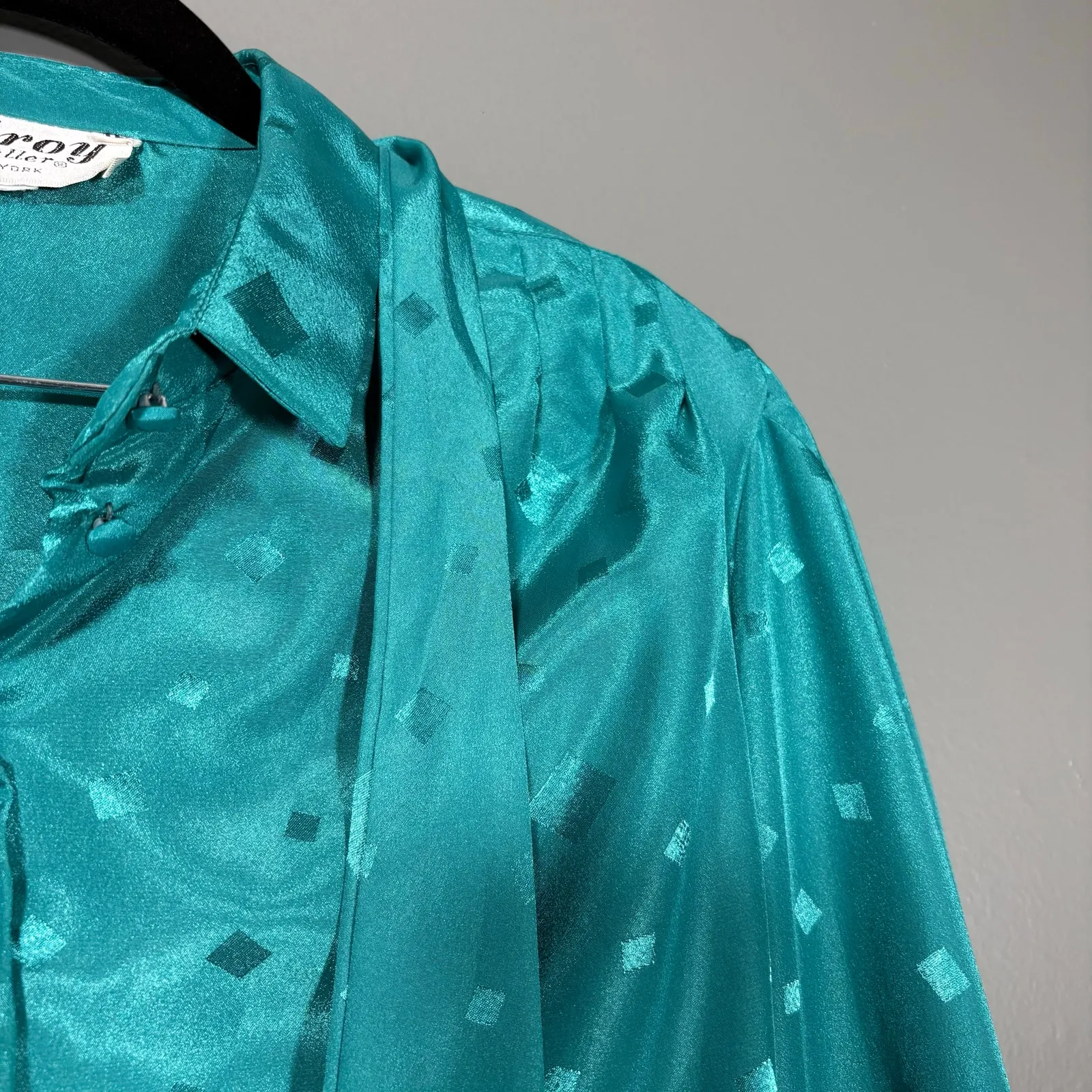 The Wilroy Traveller Vintage Women's 1970's Turquoise Top & Skirt Set - Image 8