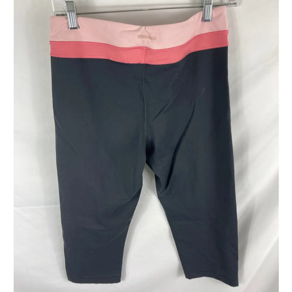 Victorias secret VSX Sport Tight Fit Capri Legging Size Medium - Image 6
