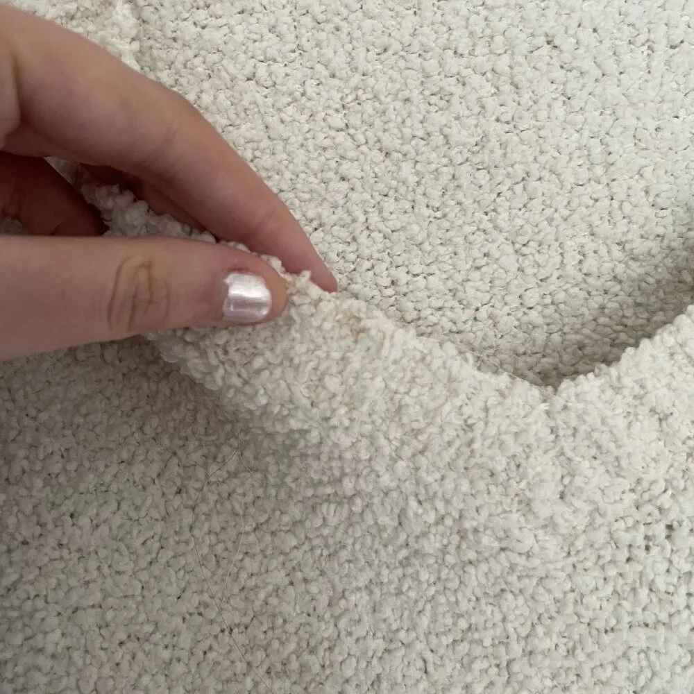 Ugg white fleece sz M long sleeved v-neck sweater casual comfortable warm - Image 3