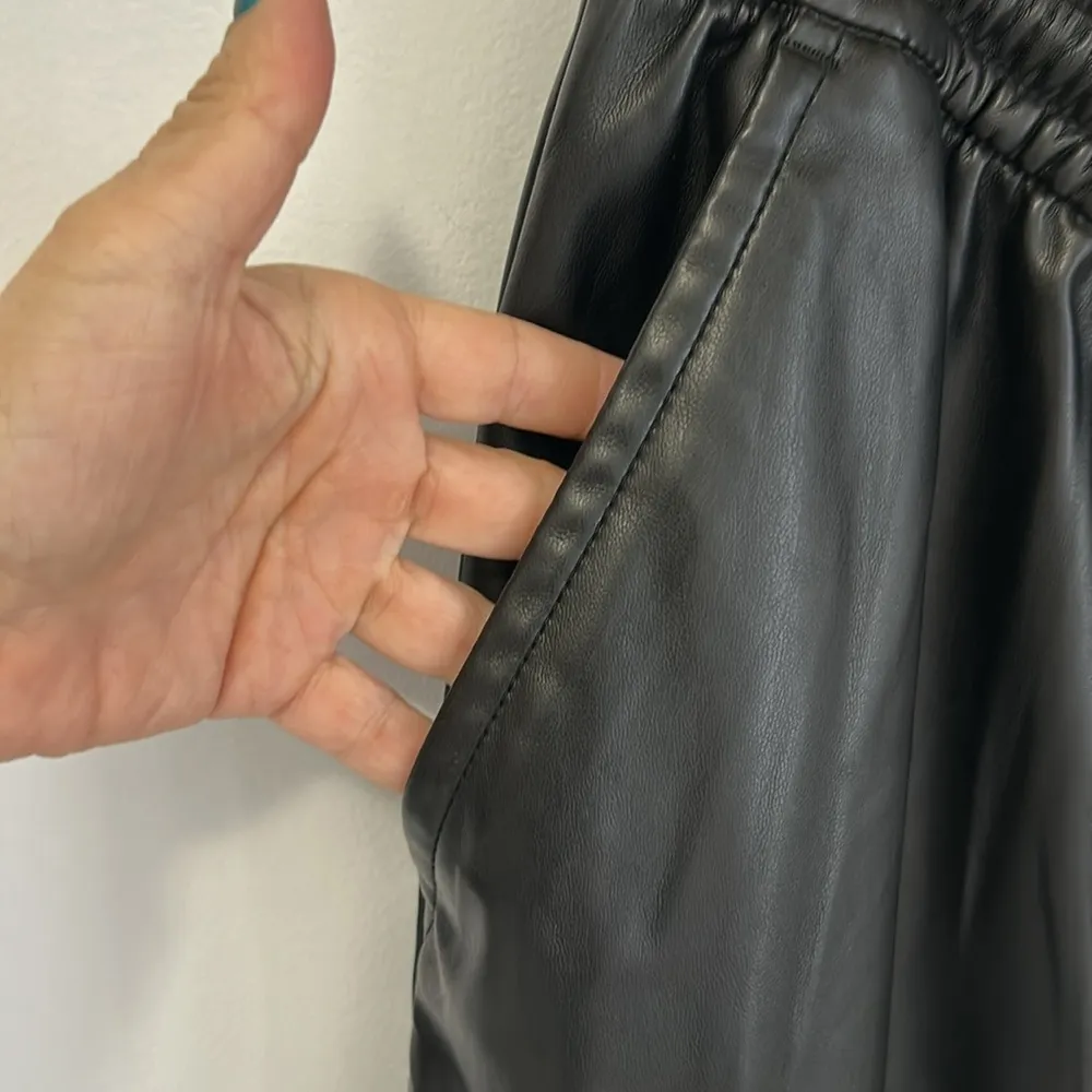 Gap Black Faux Leather Wide Leg Pants - Image 6