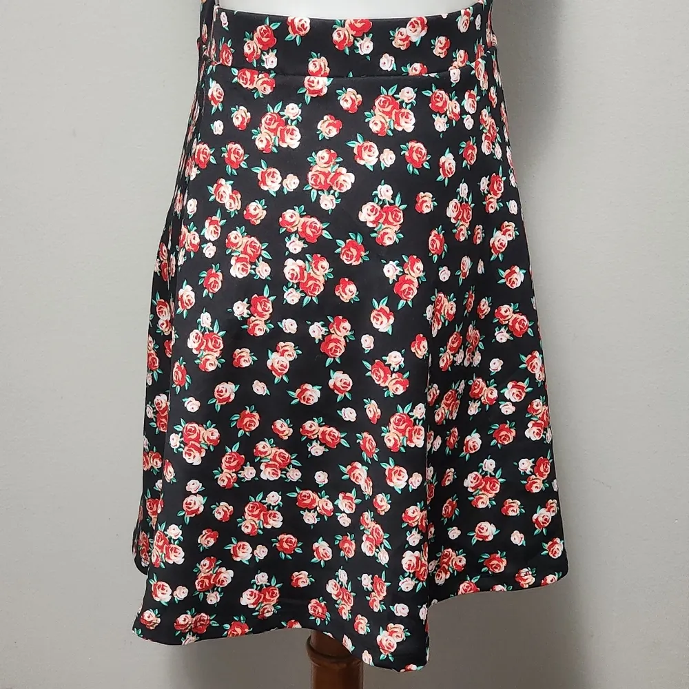 Olsenboye black red floral scuba skater skirt size xl - Image 2