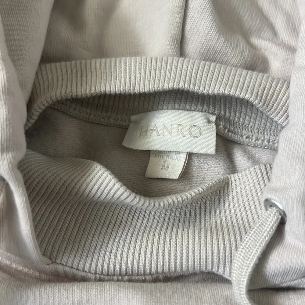 Hanro Pull Over Hoodie Size Medium - Image 2
