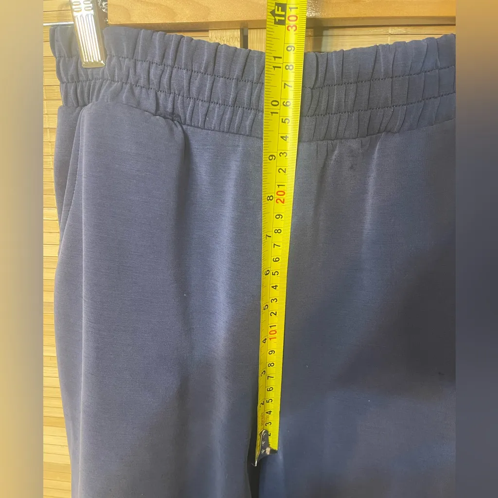 Bailey 44 navy blue sweatpants joggers cuffed pants woman’s size small SOFT - Image 3