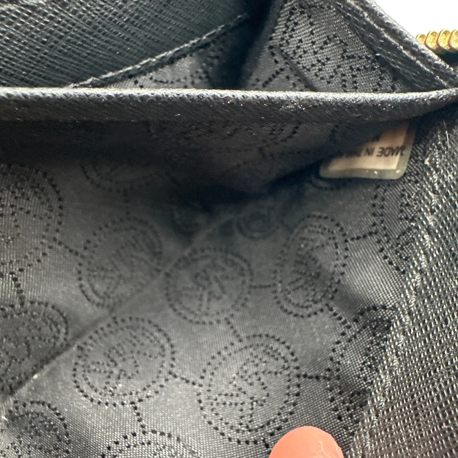 MICHAEL KORS Black Zip Around Wallet - Image 8