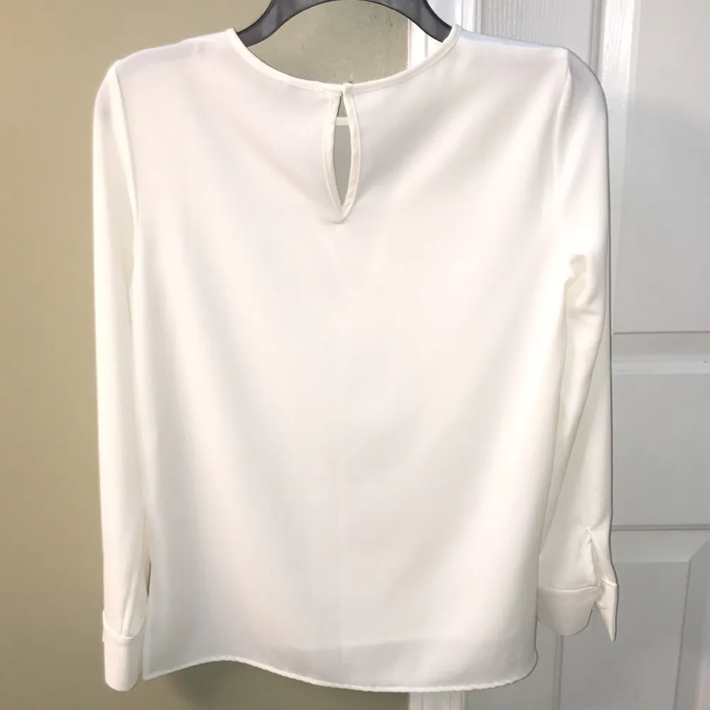 Zara Basic Women’s White Long Sleeve Blouse Sheer V Cut - Image 4
