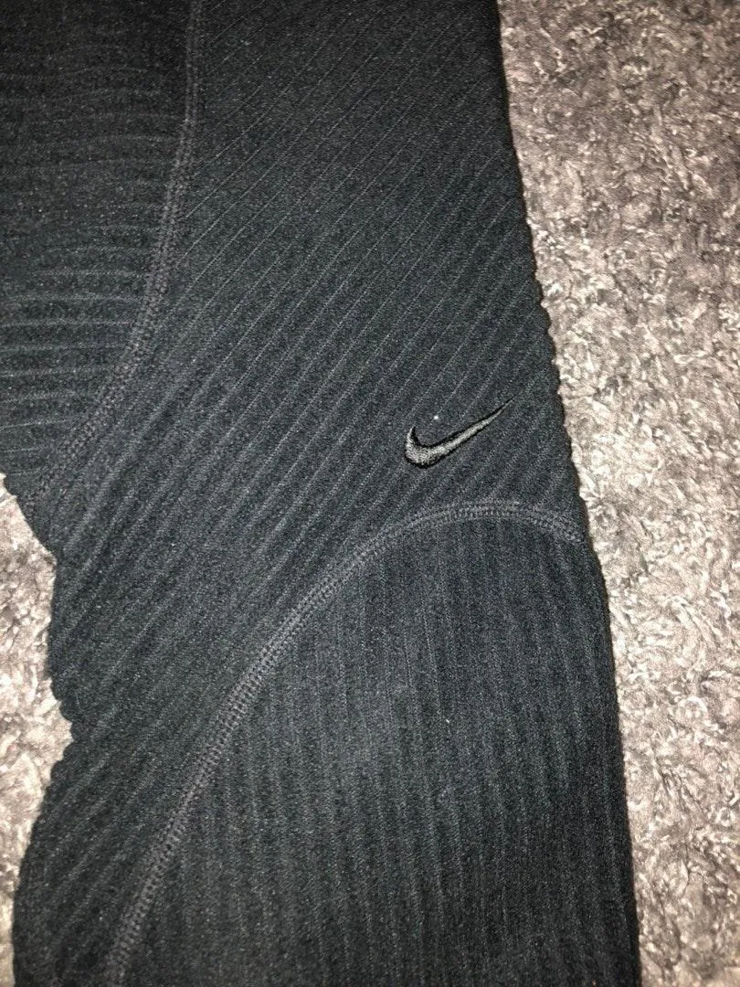 Nike Pro Ribbed Black Leggings - Image 4