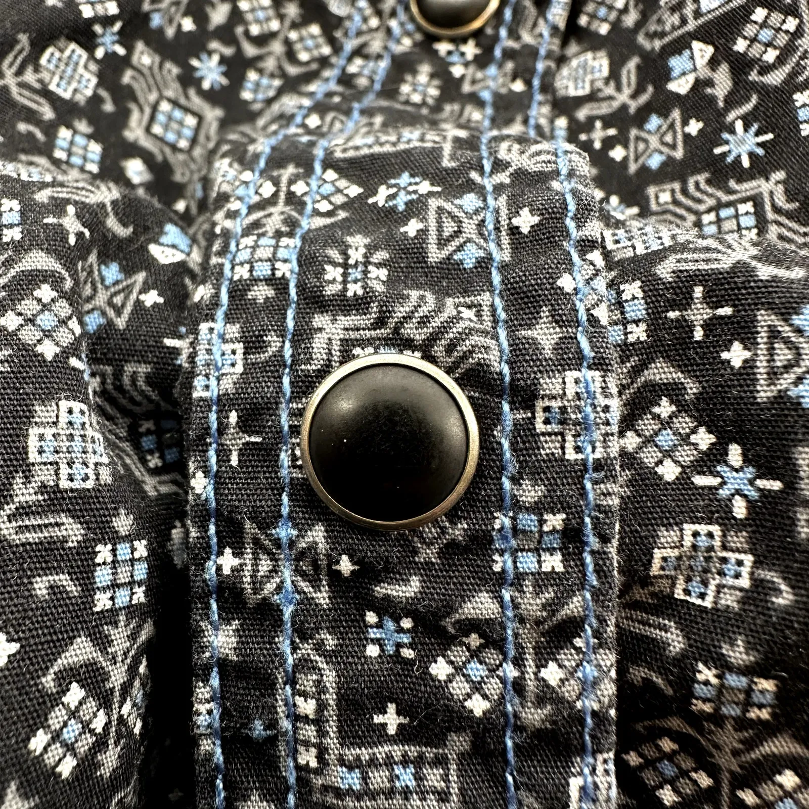 Panhandle Rough Stock Bluse Cape Coral Button Down Pearl Snap Geometric Blue S - Image 3