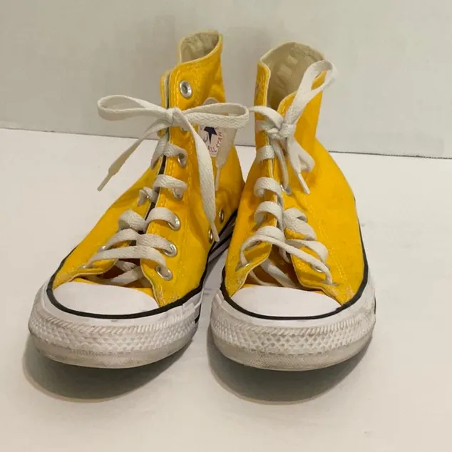 Converse Yellow Size Men's 4 Women's 6 - Image 3