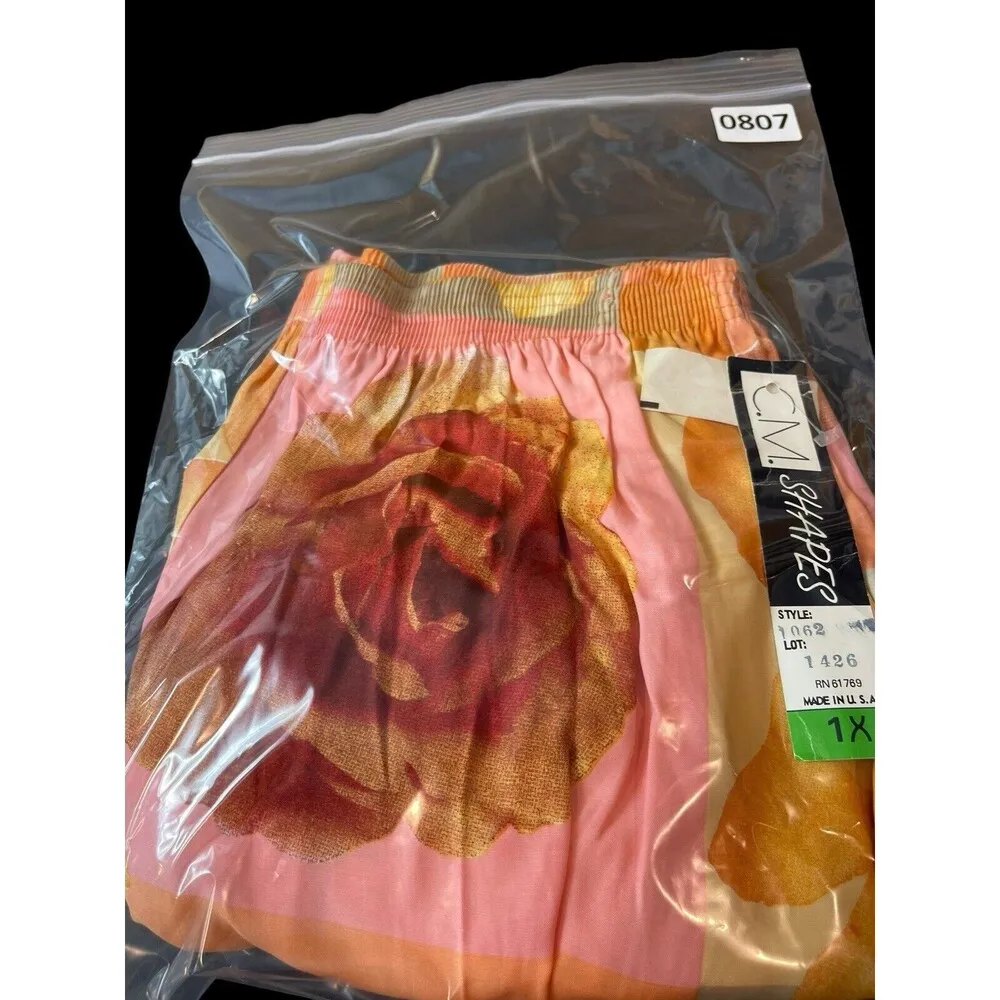 C.M. Shapes Pink Peach Floral Elastic Waist Below Knee Wide Leg Shorts 1x NWT - Image 13