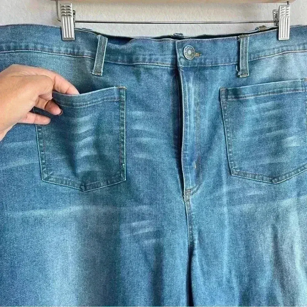 Mark. Crop Wide Leg Raw Hem‎ Blue Denim Women’s Size 22W Boho Hippie Pants - Image 4