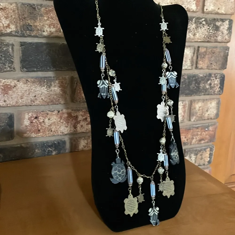 Moroccan Hand Carved Stone Beaded Frog and Turtle Vintage Necklace Black - Image 5