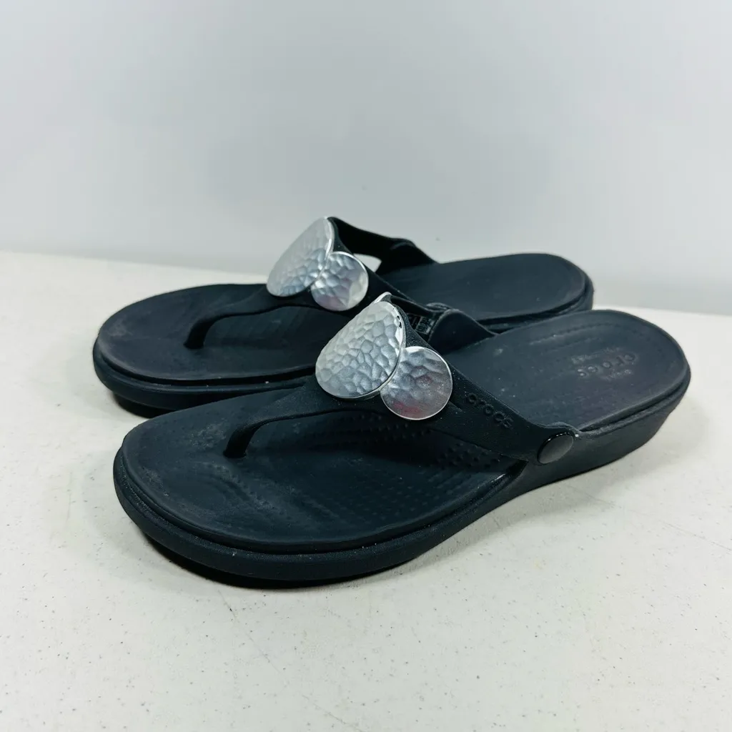Crocs Sanrah Circle Wedge Flip Sandals Size 7 Black/Silver 7 - Image 4